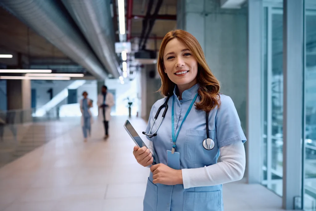 trabaja con nosotros hospital del holding